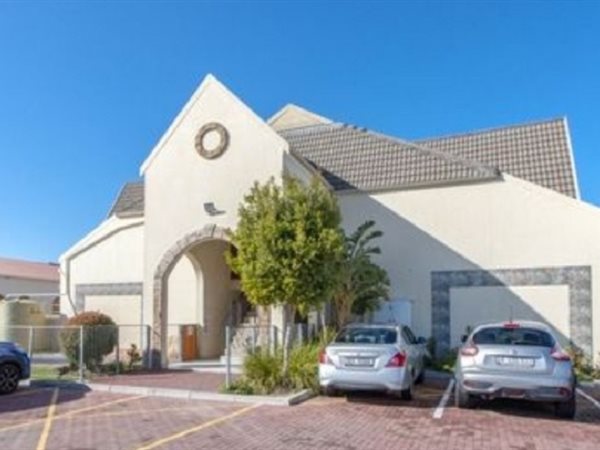 2 Bed House in Gordons Bay Central