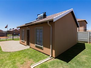 2 Bed House in Savanna City