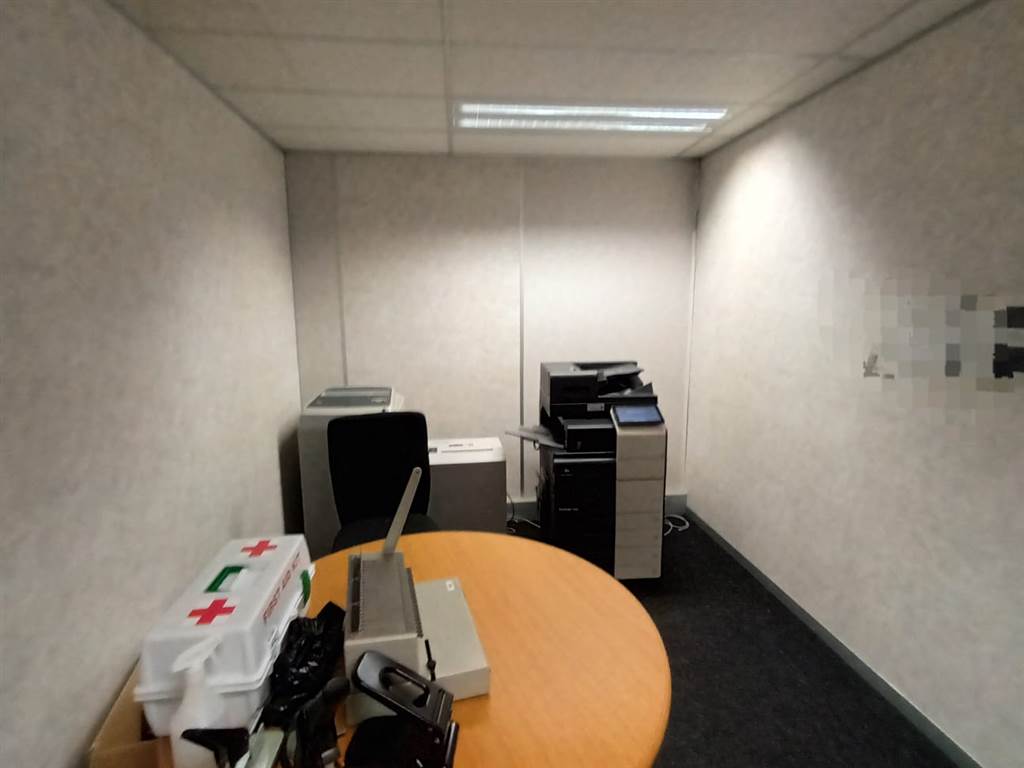 868  m² Commercial space in Nelspruit Central photo number 3