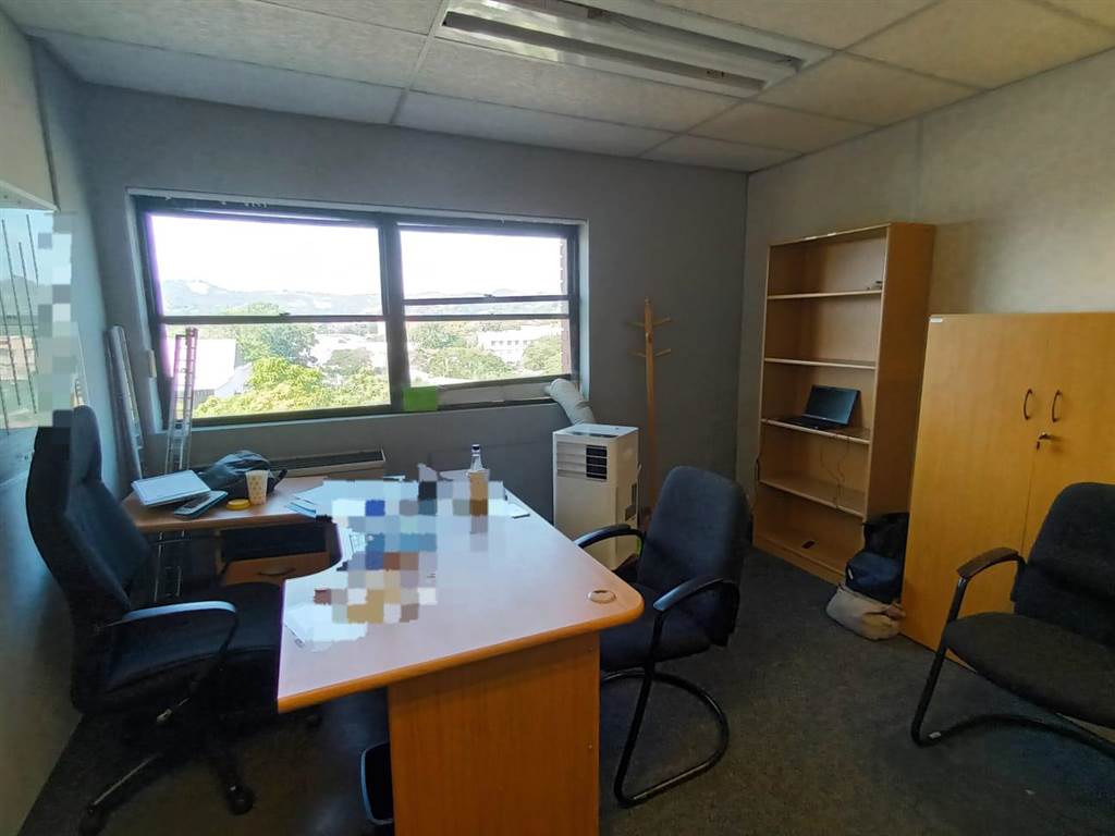 868  m² Commercial space in Nelspruit Central photo number 19