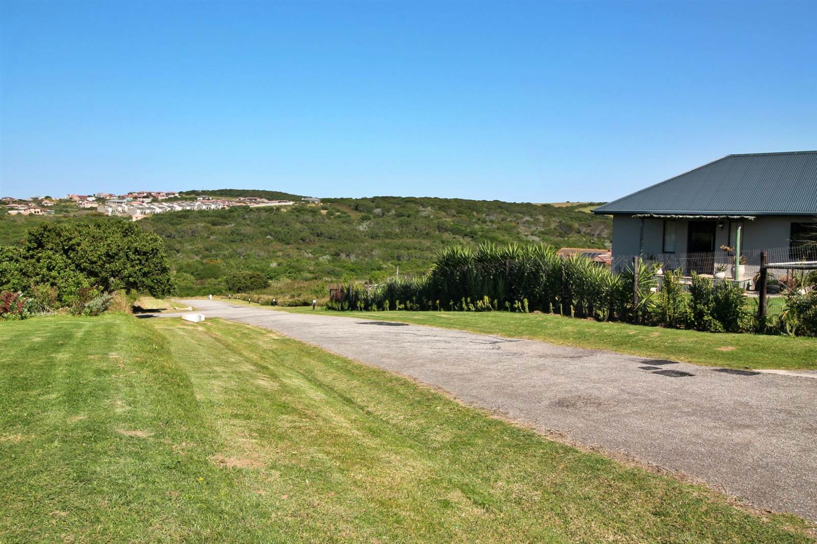 975 m² Land available in Port Alfred photo number 3