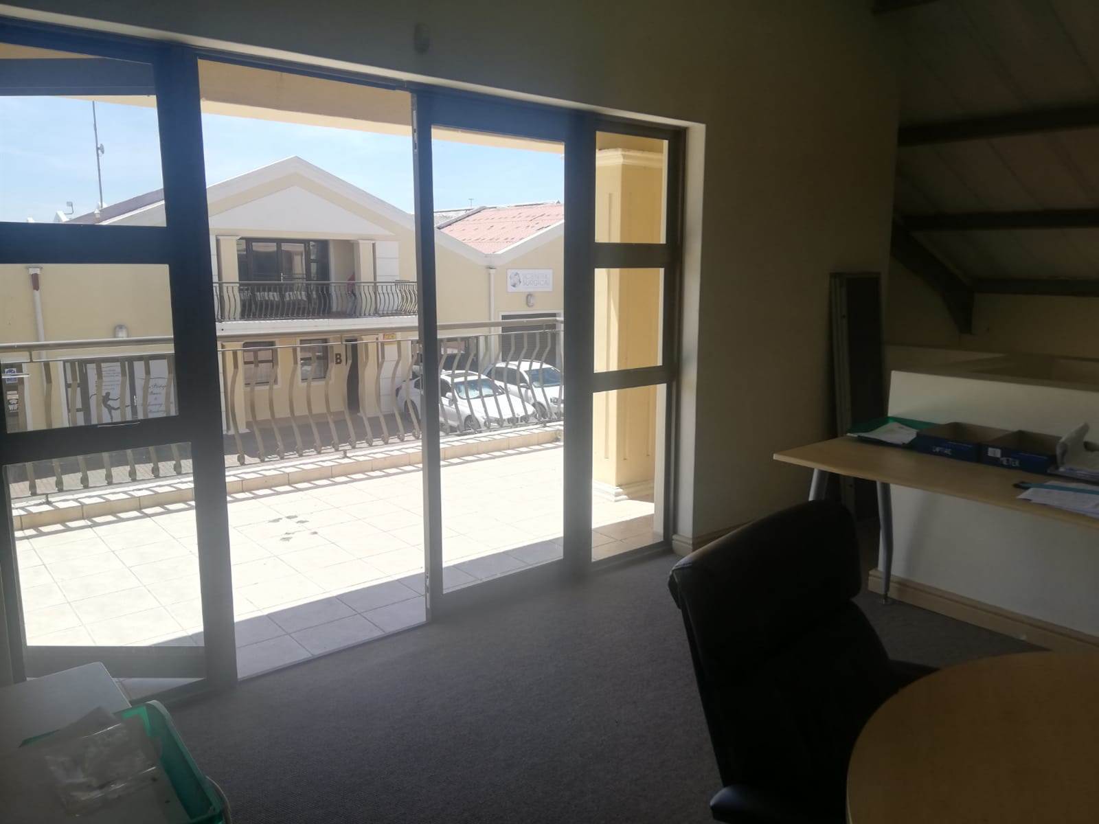 170  m² Commercial space in Milnerton photo number 10