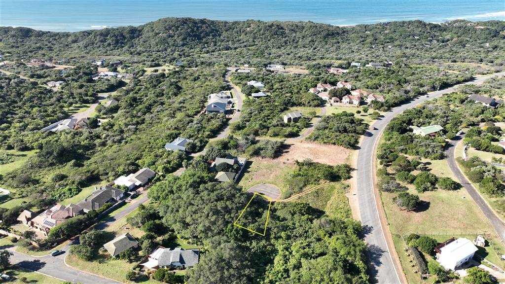 737 m² Land available in Cintsa photo number 1