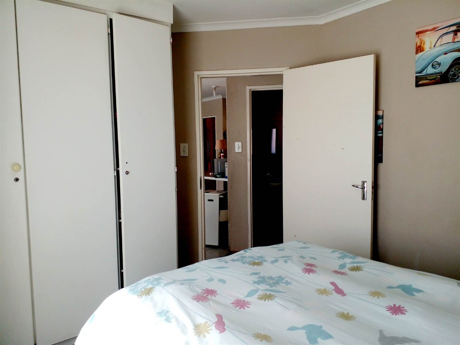 2 Bed Apartment in Grobler Park photo number 10
