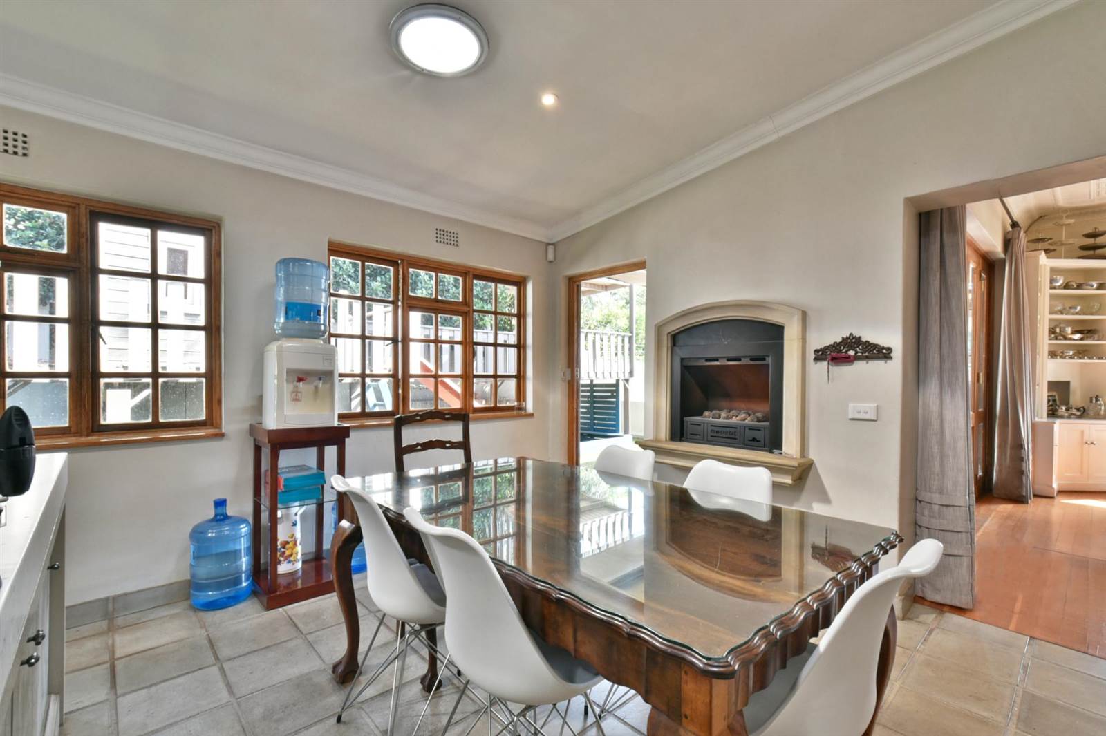 4 Bed House in Parktown North photo number 14