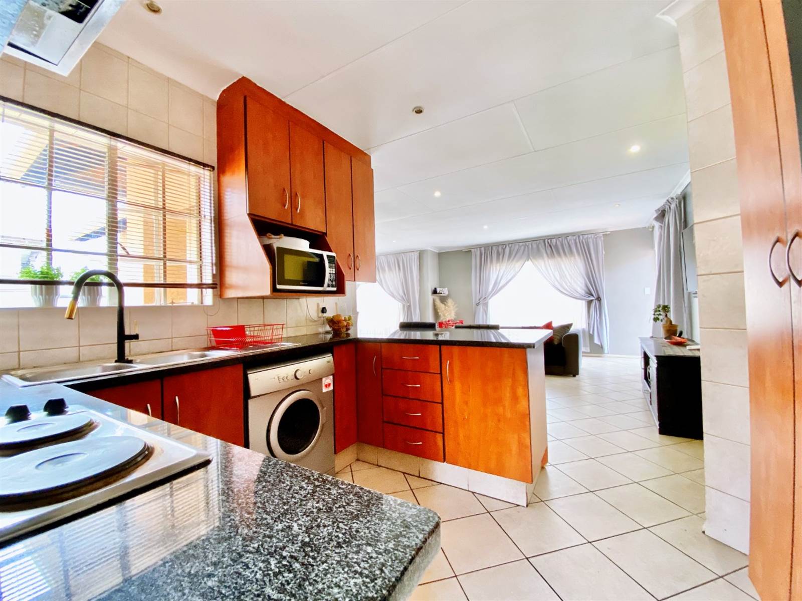 3 Bed House in Eveleigh photo number 25