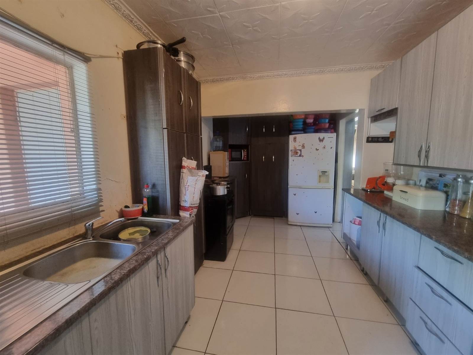 3 Bed House in Klerksdorp photo number 4