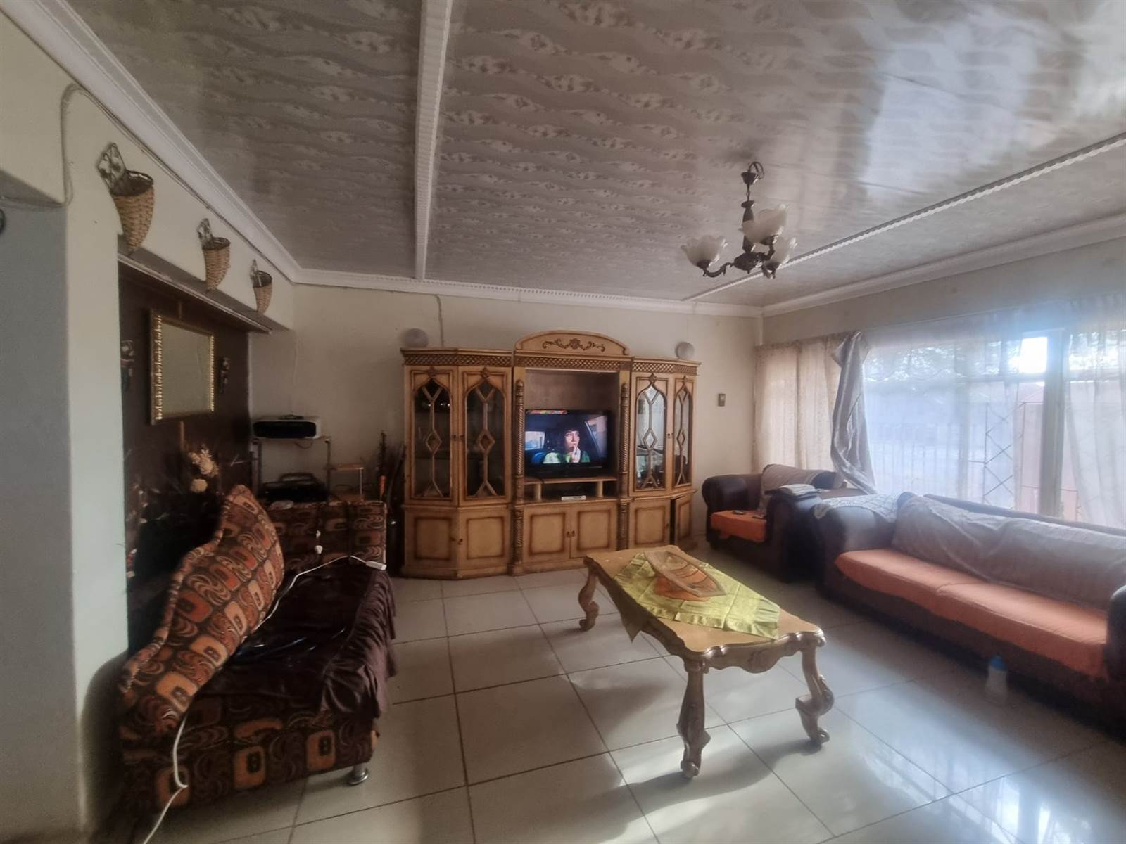 3 Bed House in Klerksdorp photo number 8