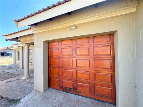 3 Bedroom House 3 Bedroom House
