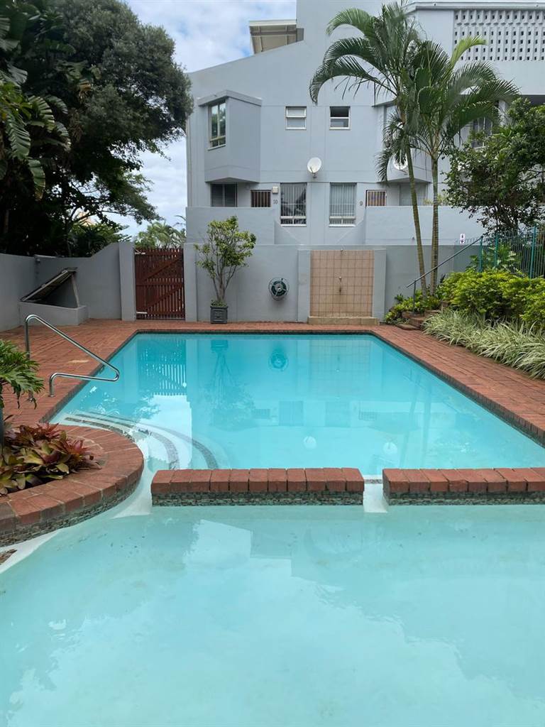 2 Bed Townhouse in Umhlanga Rocks photo number 22