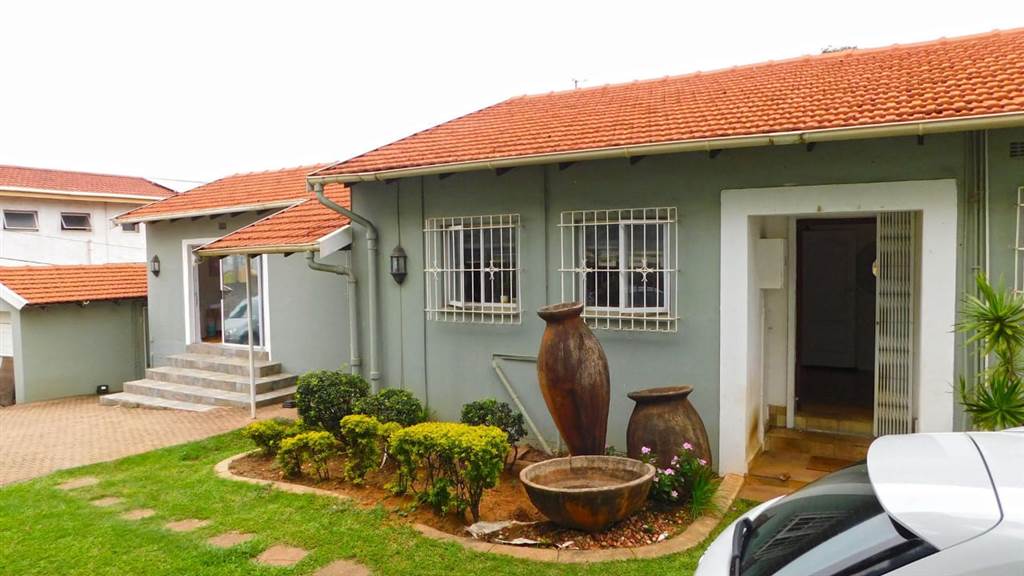 4 Bed House in Durban North photo number 24