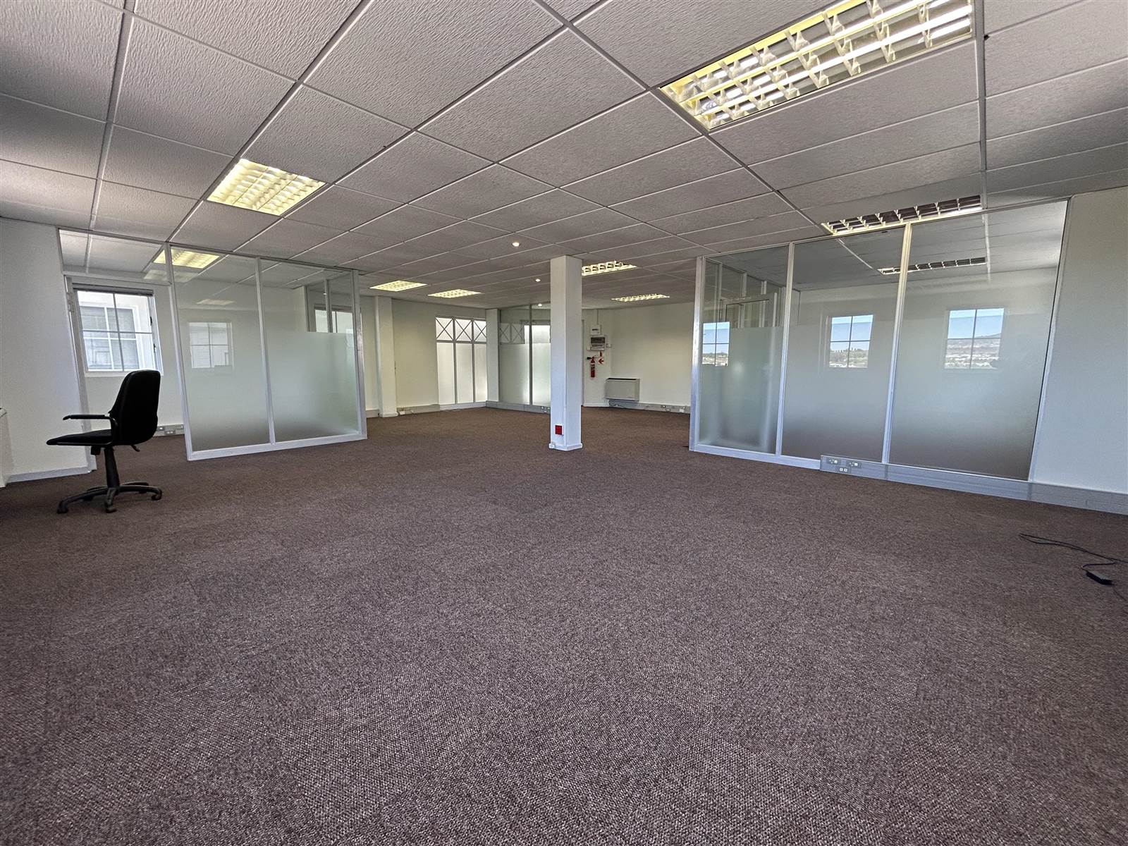 133  m² Commercial space in Techno Park photo number 5