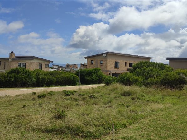 359 m² Land available in Moquini Coastal Estate