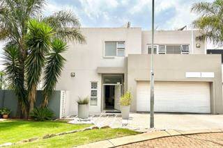 5 Bed House in Edenvale photo number 2