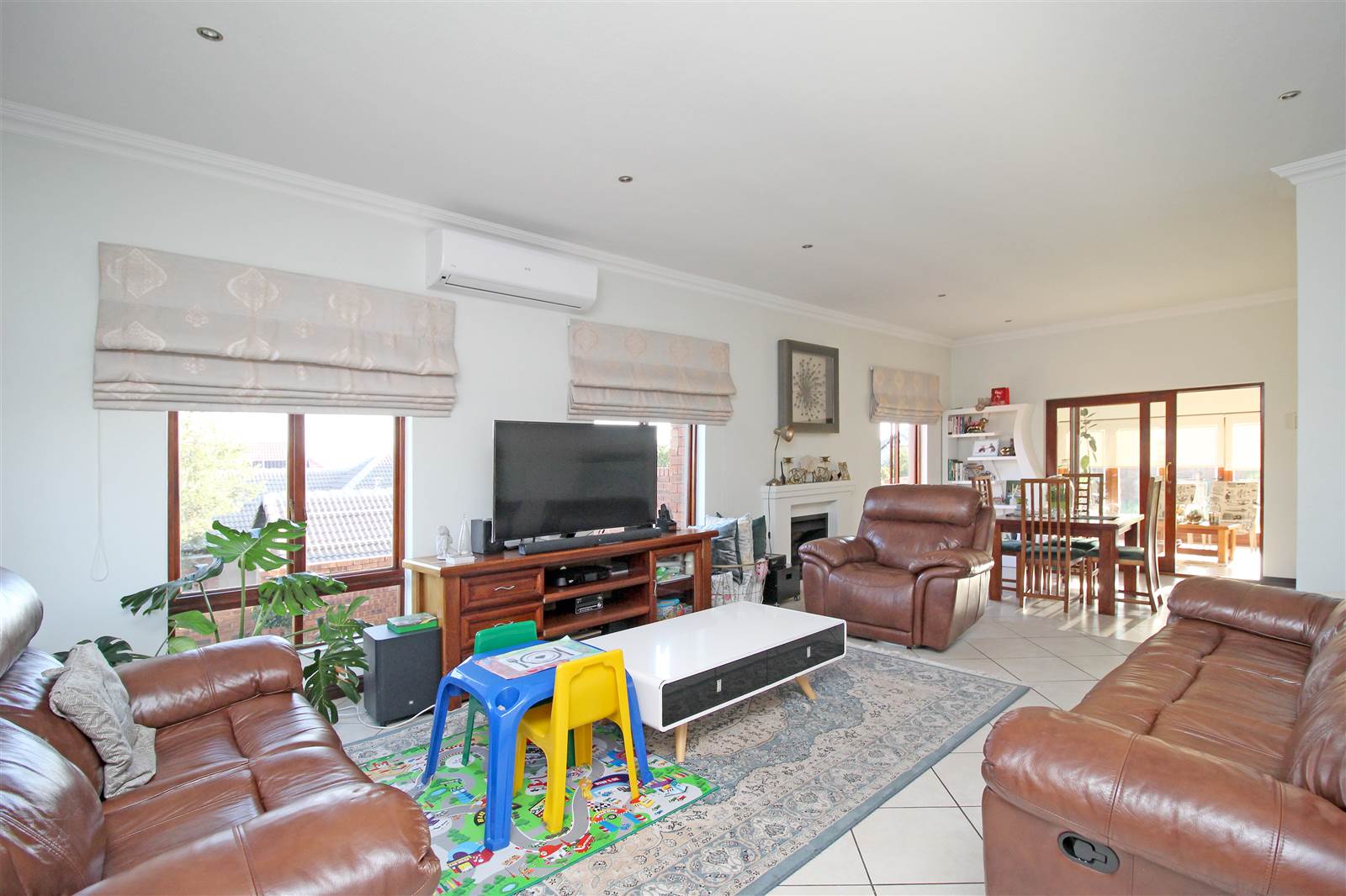 3 Bed House in Rietvlei Ridge Country Estate photo number 14