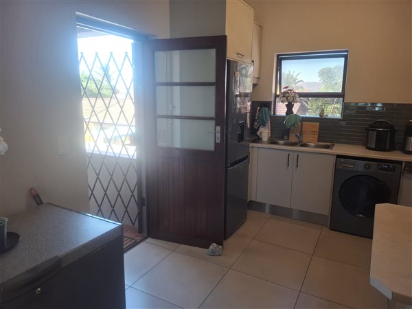 2 Bedroom Apartment 2 Bedroom Apartment
