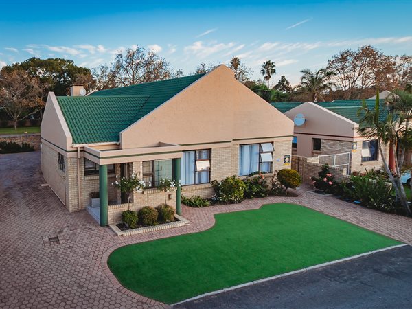 3 Bedroom House 3 Bedroom House