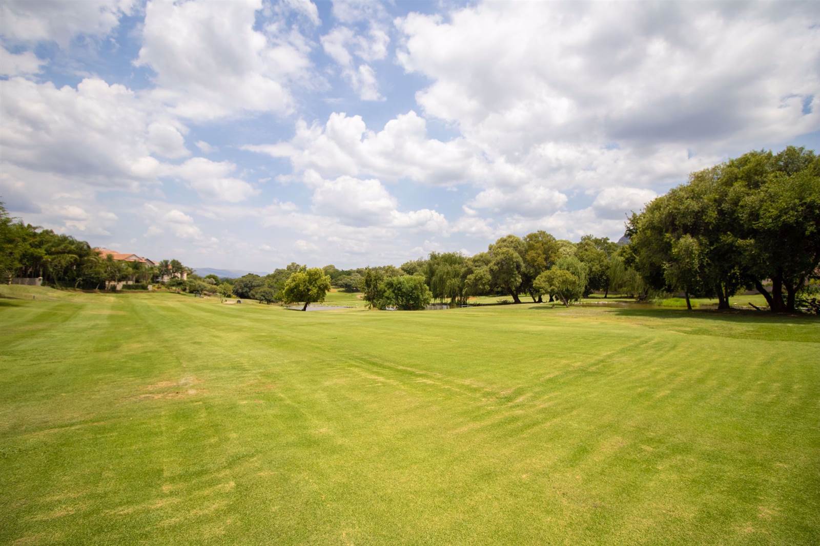 420 m² Land available in Magalies Golf Estate photo number 12