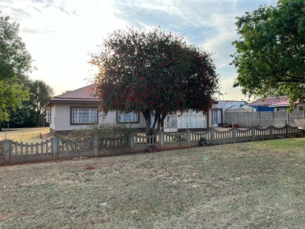 3 Bedroom House 3 Bedroom House