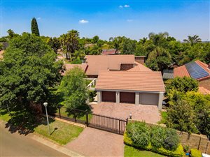 5 Bed House in Zwartkop