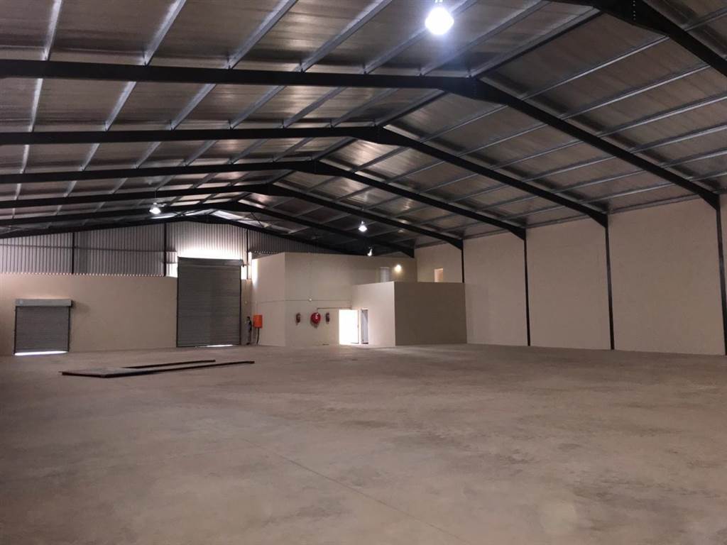 2476  m² Industrial space in Clayville photo number 12