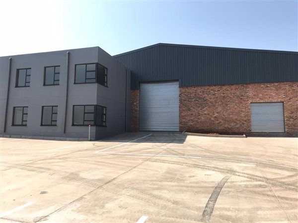 2476  m² Industrial space in Clayville