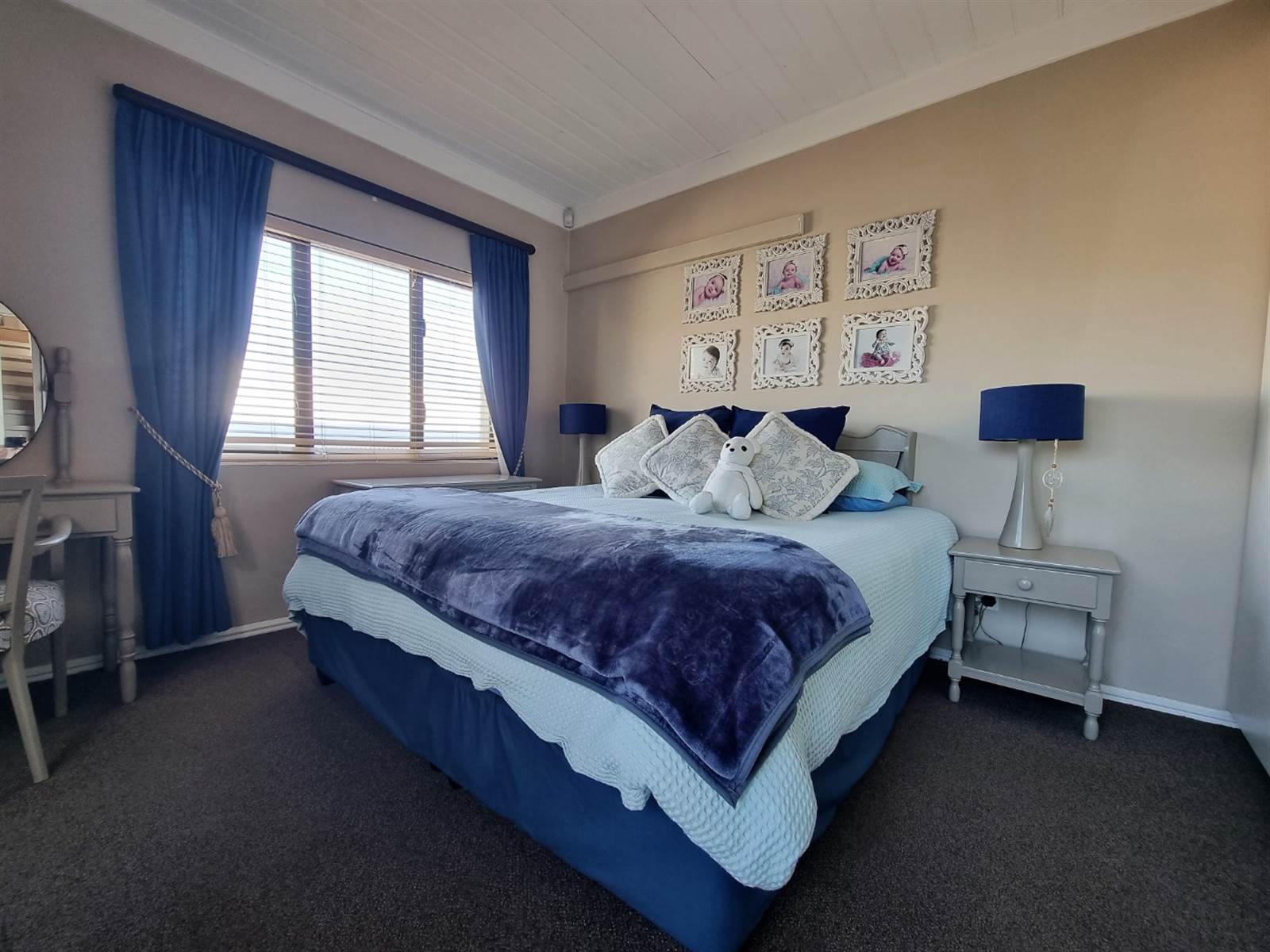 4 Bed House in Buffels Bay photo number 9