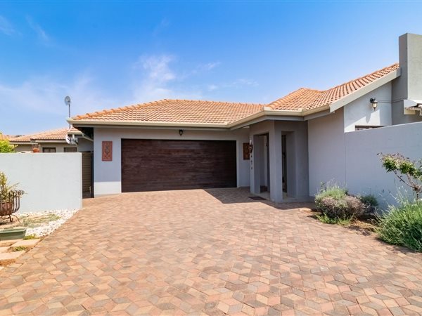 3 Bedroom House 3 Bedroom House