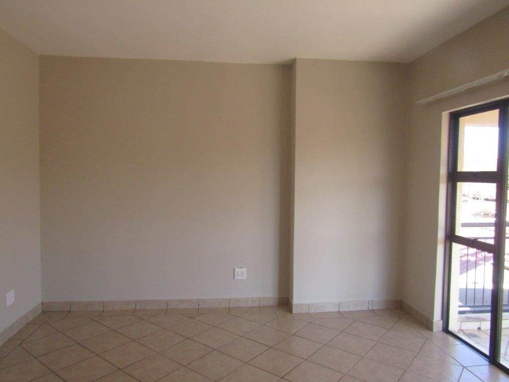 1 Bed Apartment in Tijger Valley and surrounds photo number 9