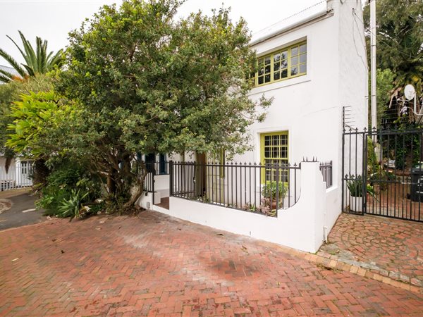 2 Bedroom House 2 Bedroom House