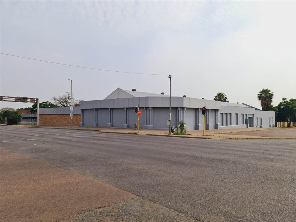 2283  m² Commercial space in Rustenburg Central photo number 1