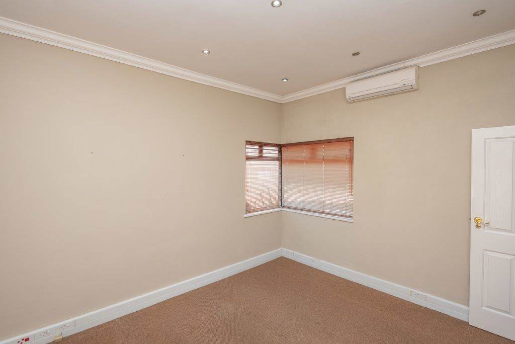730  m² Commercial space in Newton Park photo number 24
