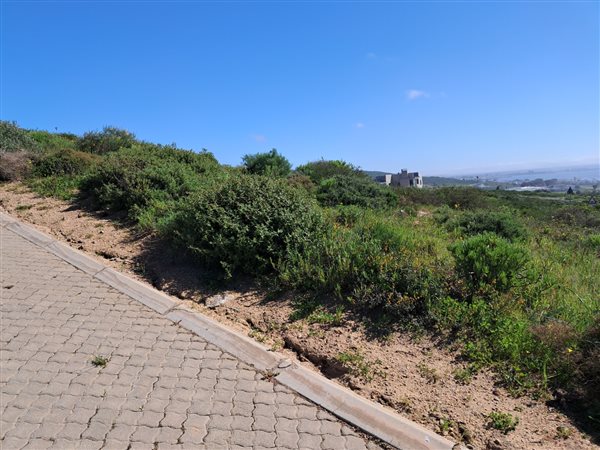 589 m² Land