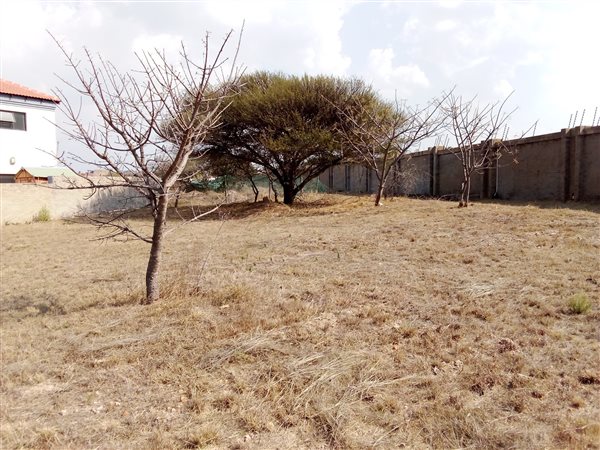 1863 m² Land available in Bendor