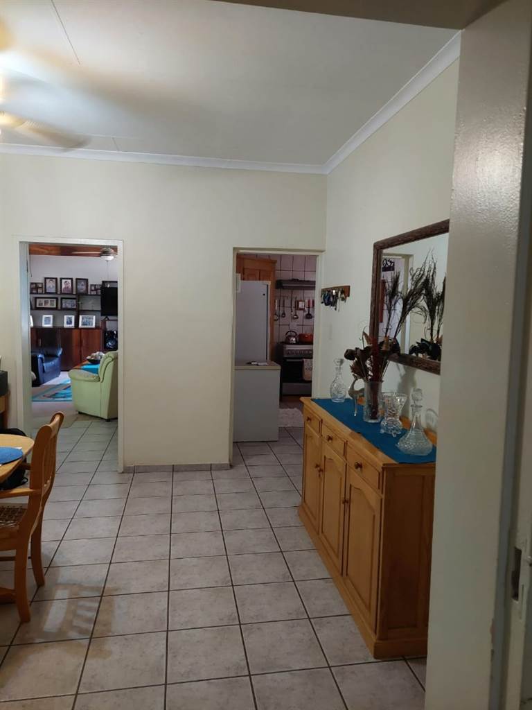 4 Bed House in Thabazimbi photo number 6