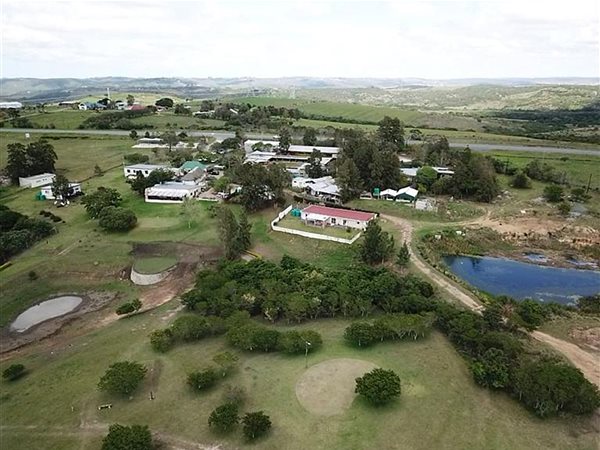 220000  m² Commercial space in East London Rural