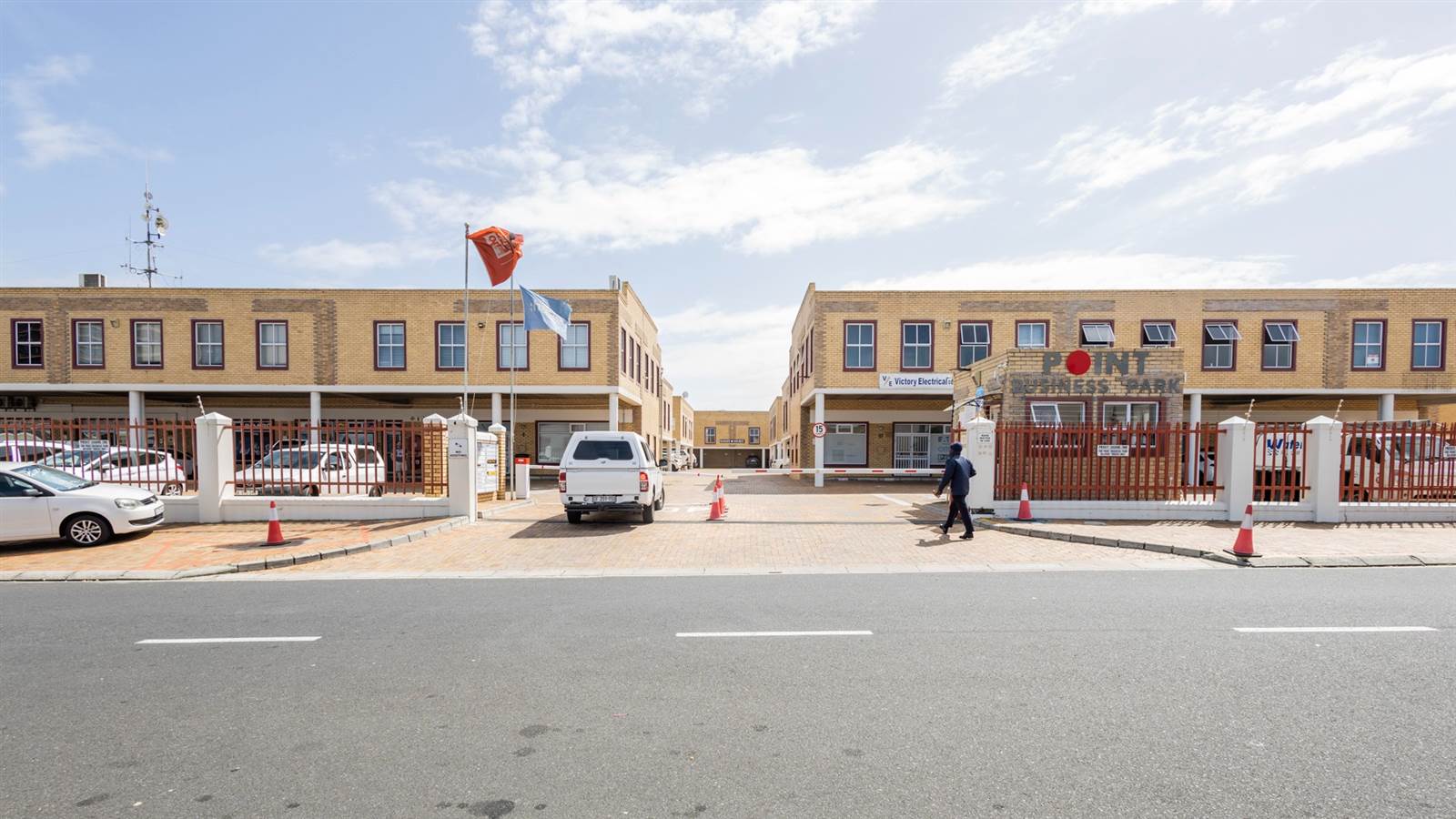 338  m² Commercial space in Milnerton Central photo number 1