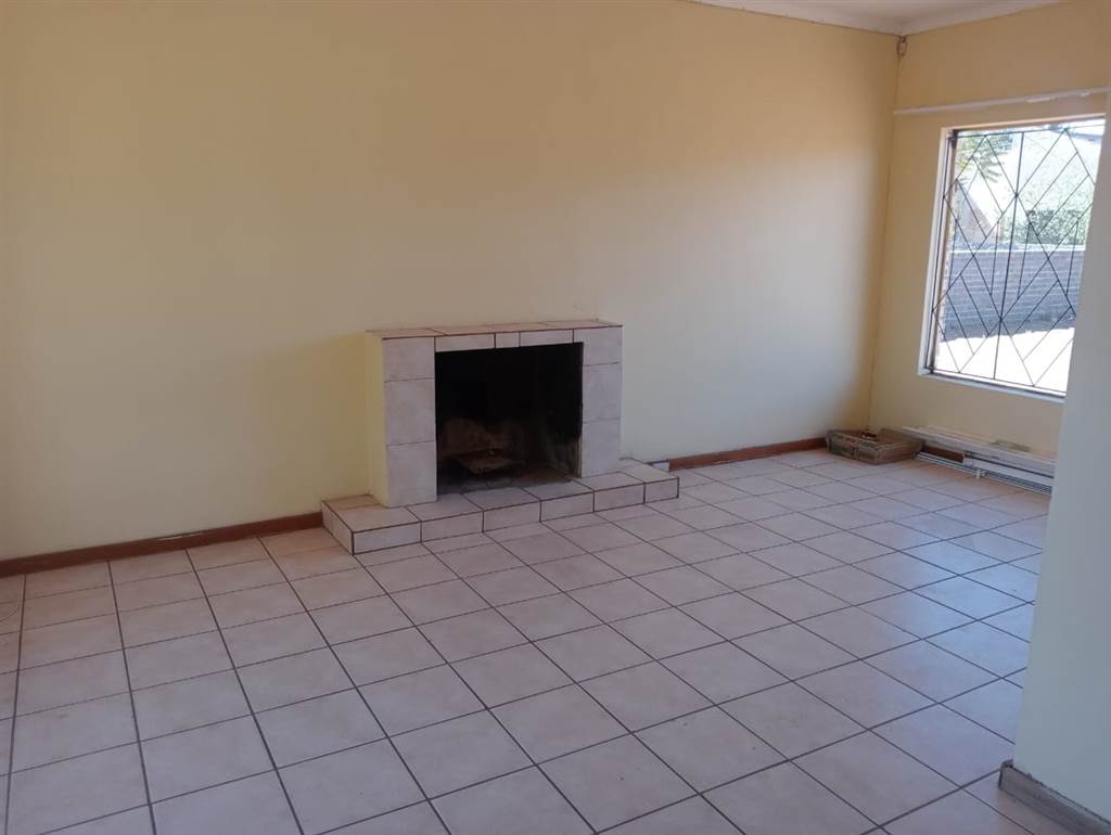 3 Bed House in Mothibistad photo number 2