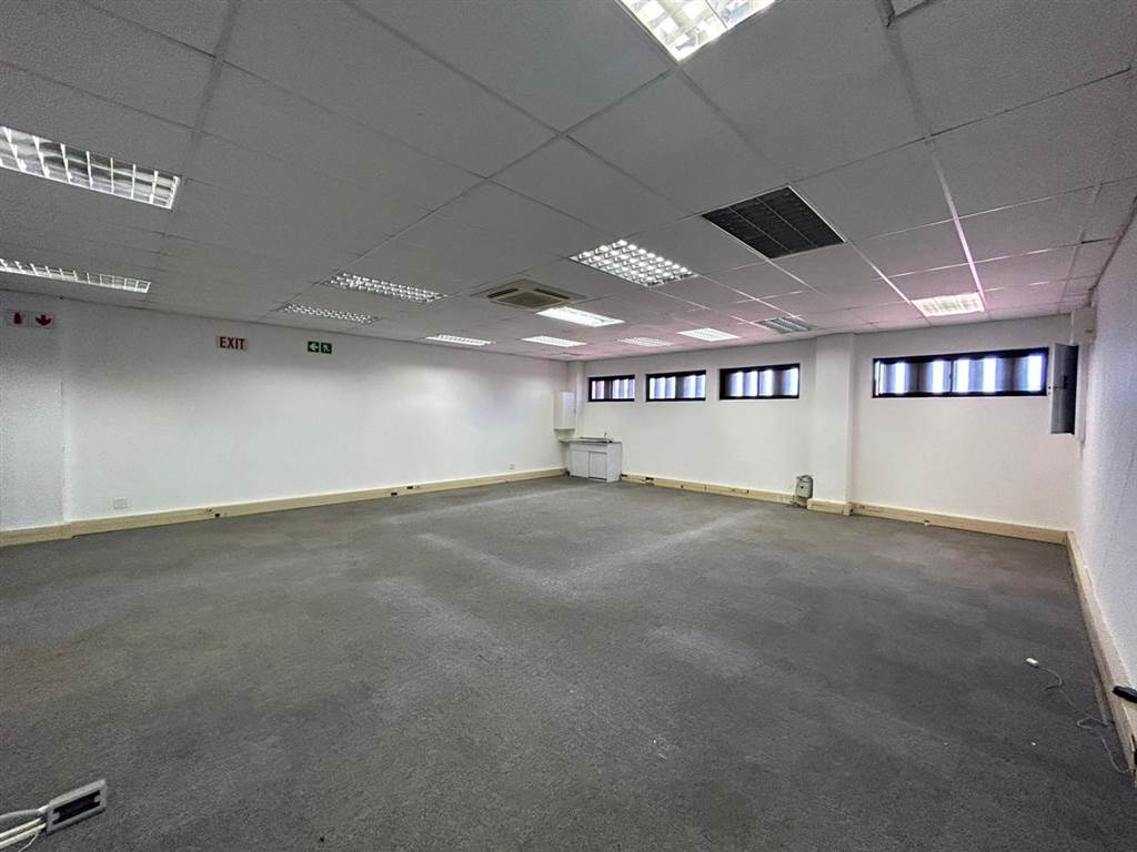 133  m² Commercial space in Horizon View photo number 12