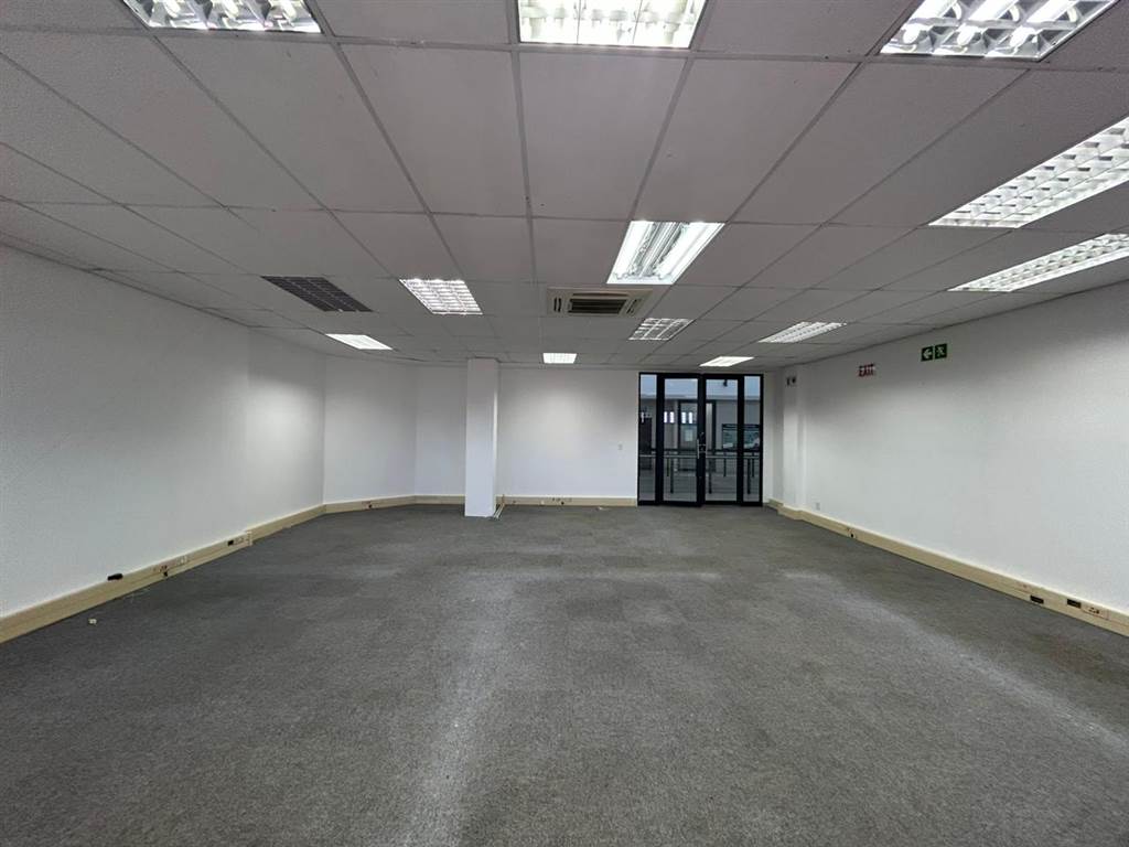 133  m² Commercial space in Horizon View photo number 11