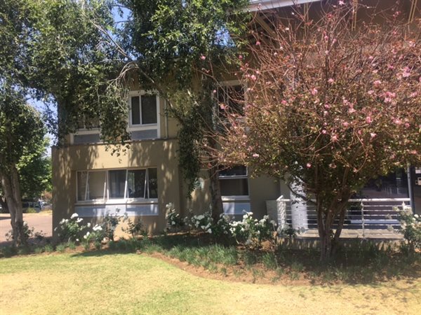350  m² Commercial space in Woodmead
