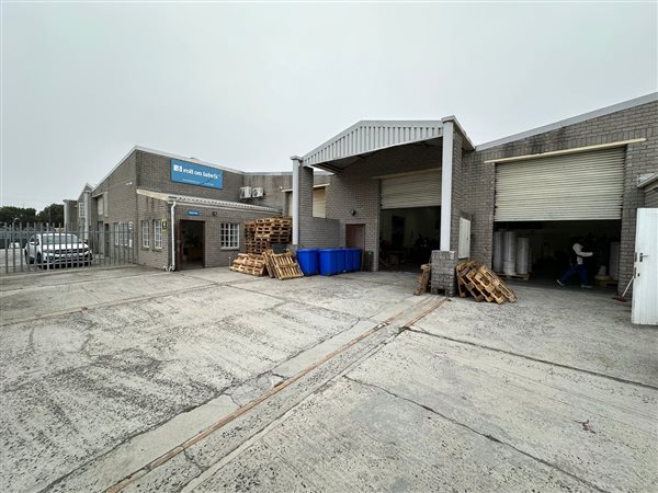 450  m² Industrial space