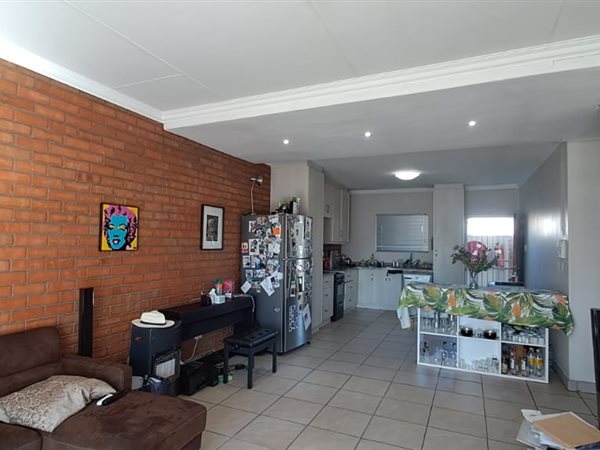 2 Bedroom Townhouse 2 Bedroom Townhouse