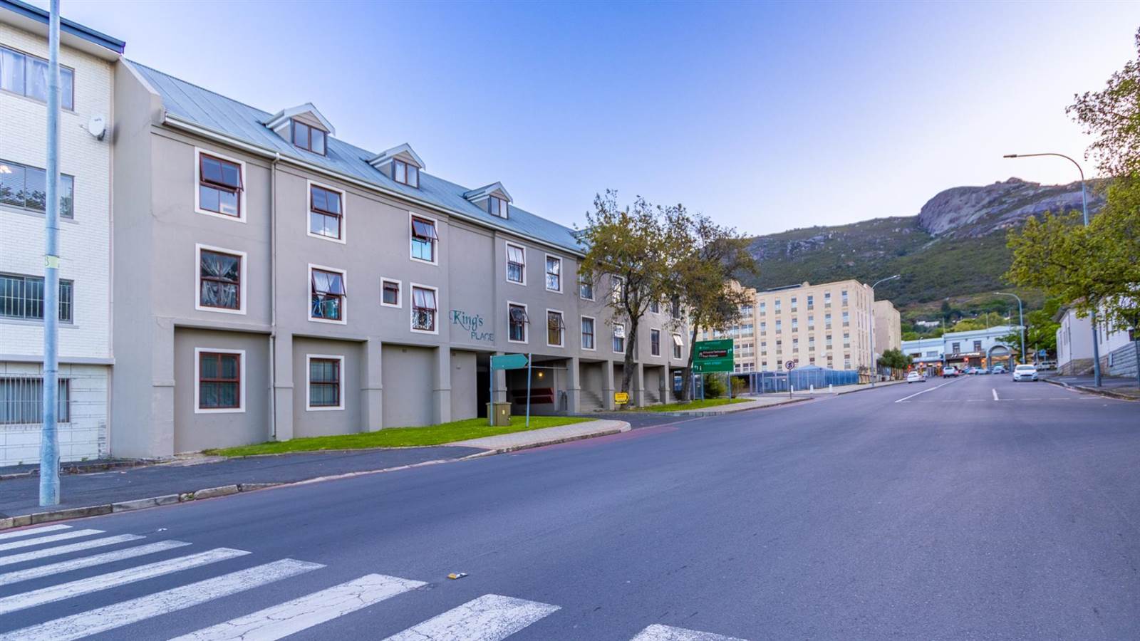 3 Bed Apartment in Paarl photo number 16