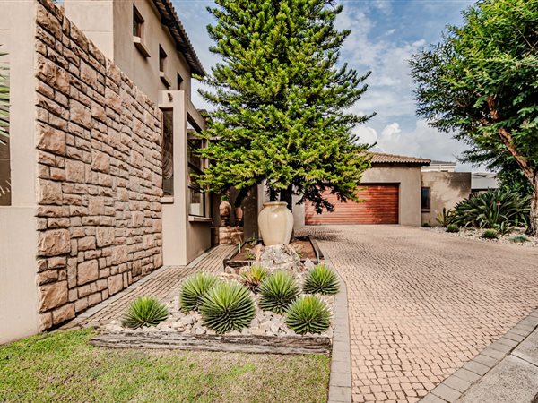 3 Bedroom House 3 Bedroom House