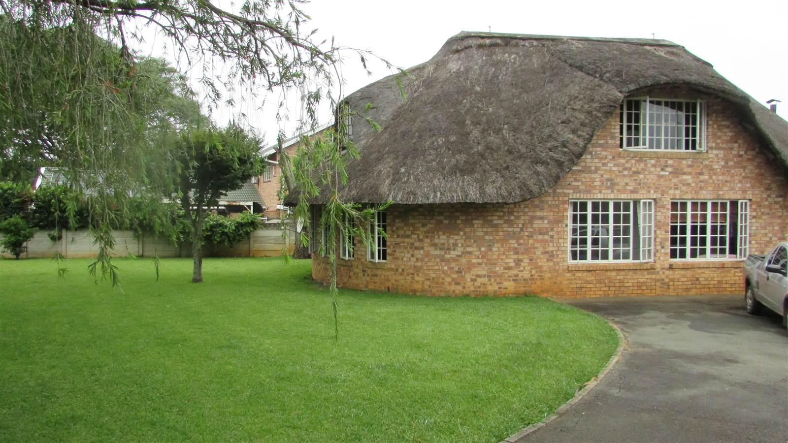 5 Bed House in Howick photo number 2