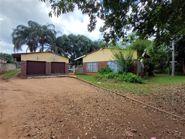 4 Bedroom House 4 Bedroom House