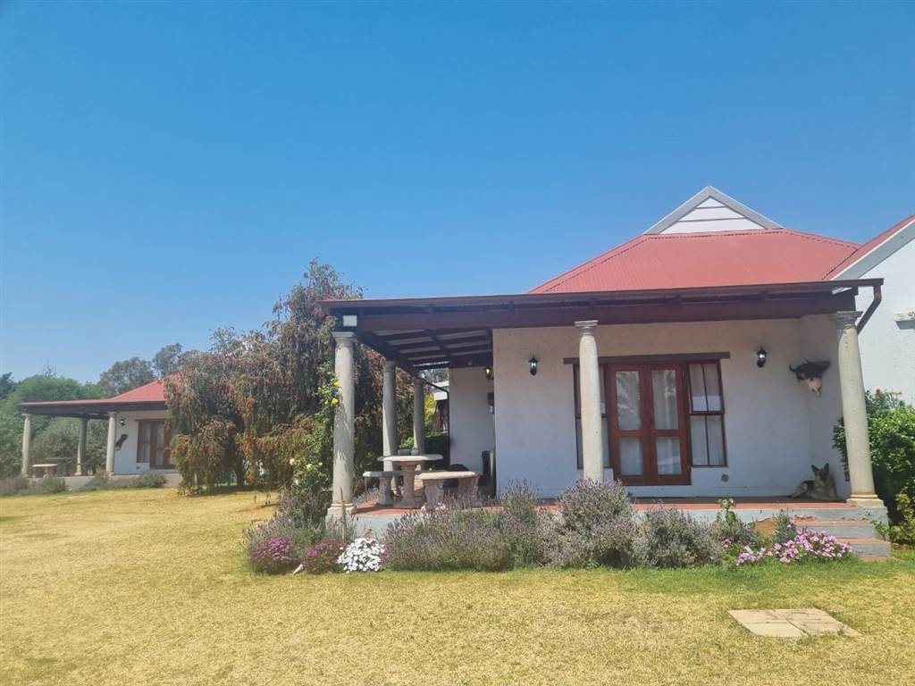 12 Bed House in Muldersdrift photo number 8