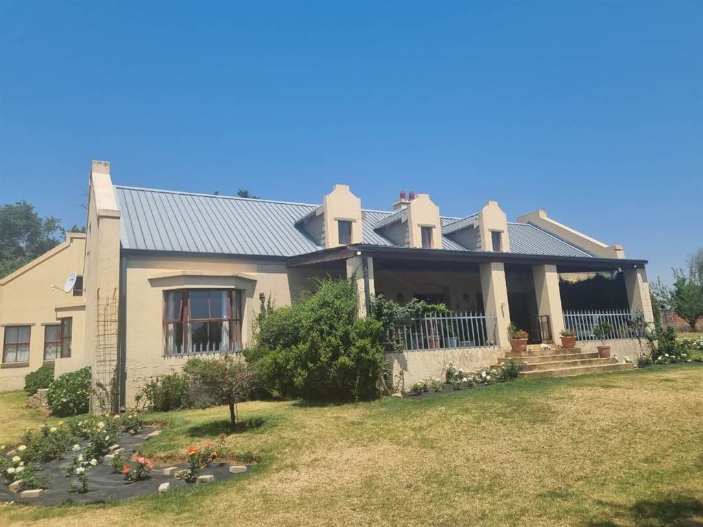 12 Bed House in Muldersdrift photo number 1
