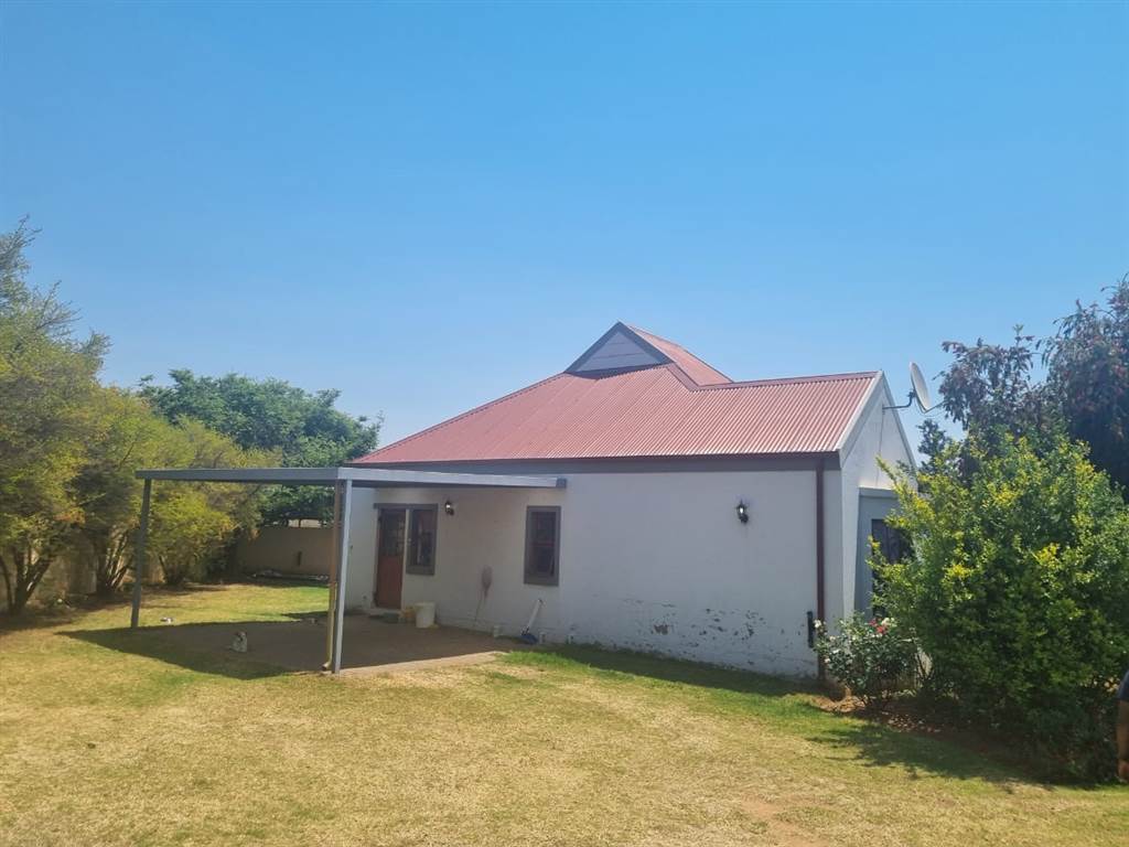 12 Bed House in Muldersdrift photo number 6